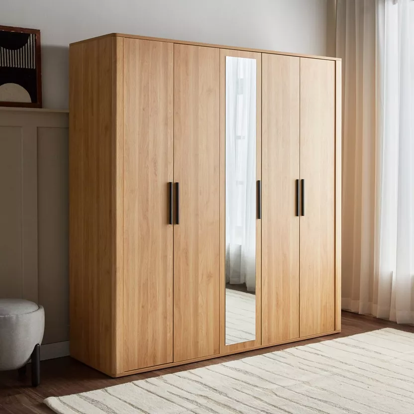 165634651-165634651-HC27072023_01-2100